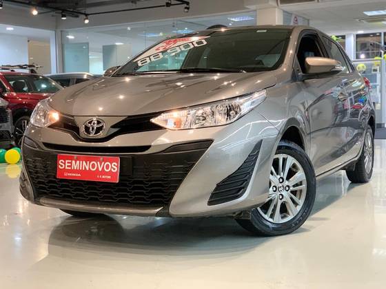 TOYOTA YARIS 1.5 16V FLEX XL PLUS CONNECT MULTIDRIVE TOYOTA YARIS 1.5 16V FLEX XL PLUS CONNECT MULTIDRIVE